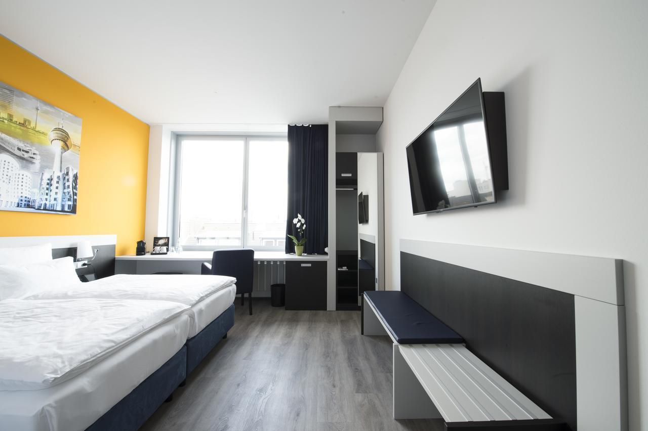 Carathotel Duesseldorf City Exteriör bild
